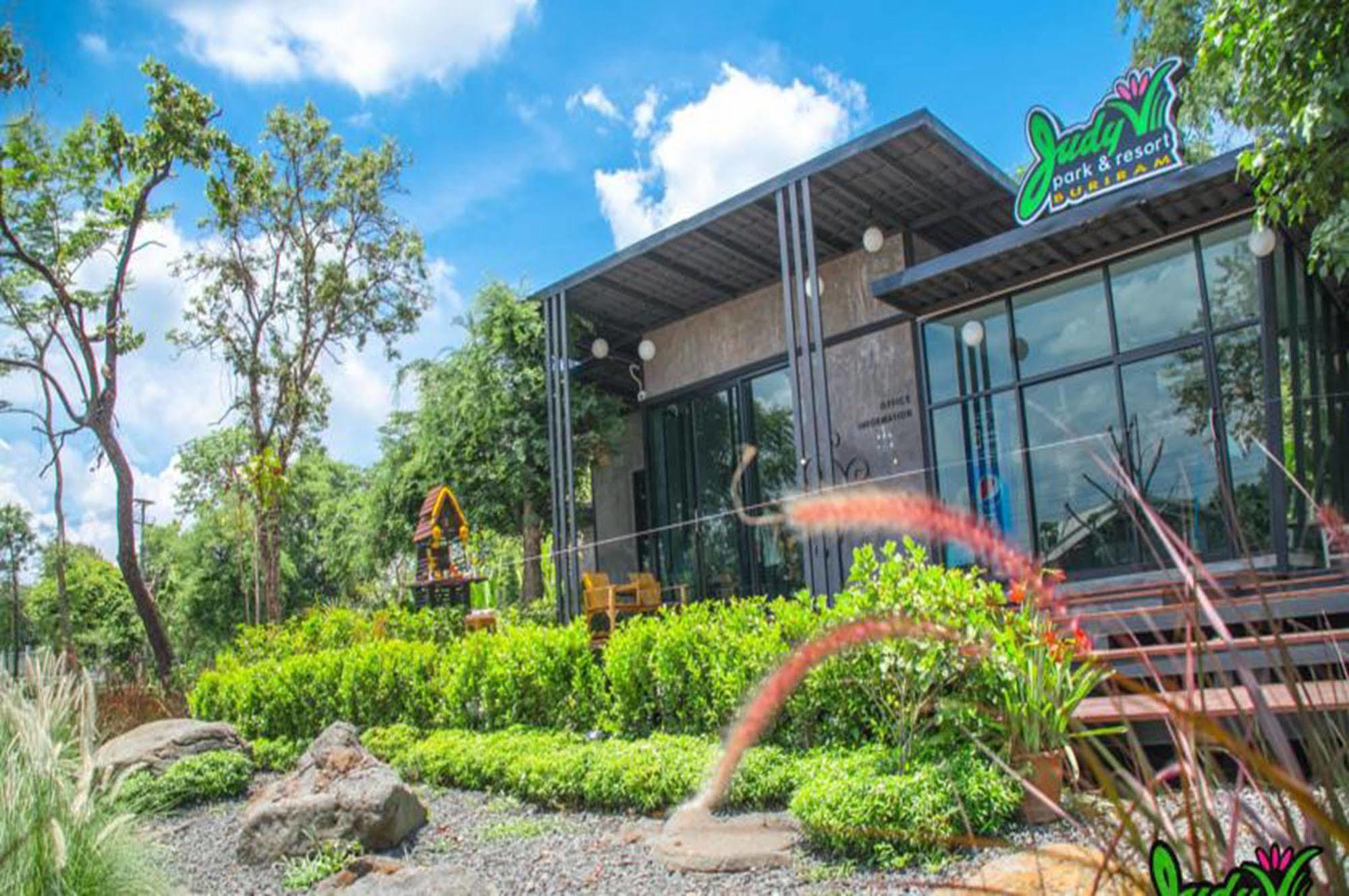 Buriram Judy Park & Resort Exterior foto